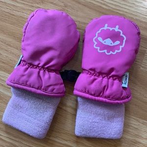 Kombi Infant Mittens